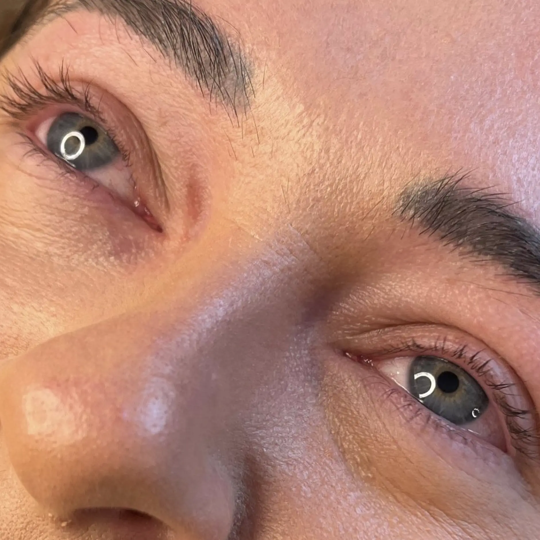 Mobreed | What to ask for if you want natural looking lash extensions? custom lash mapping